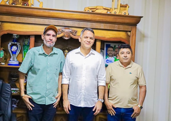 WhatsApp Image 2025-12-12 at 08.31.43